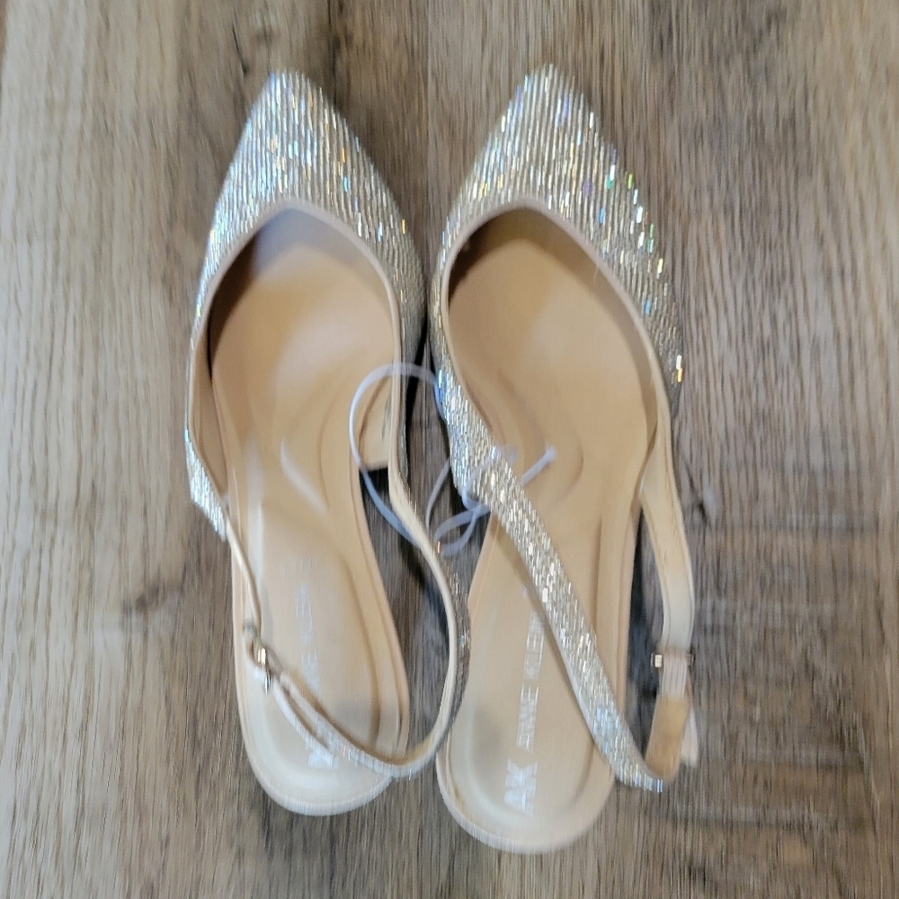 Anne Klein Elegant Silver Women's Slingback Shoes - Picture 5 of 9
